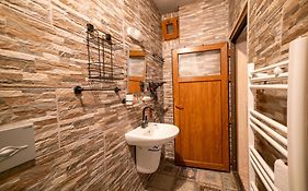 Azalea Terrace Cave Hotel